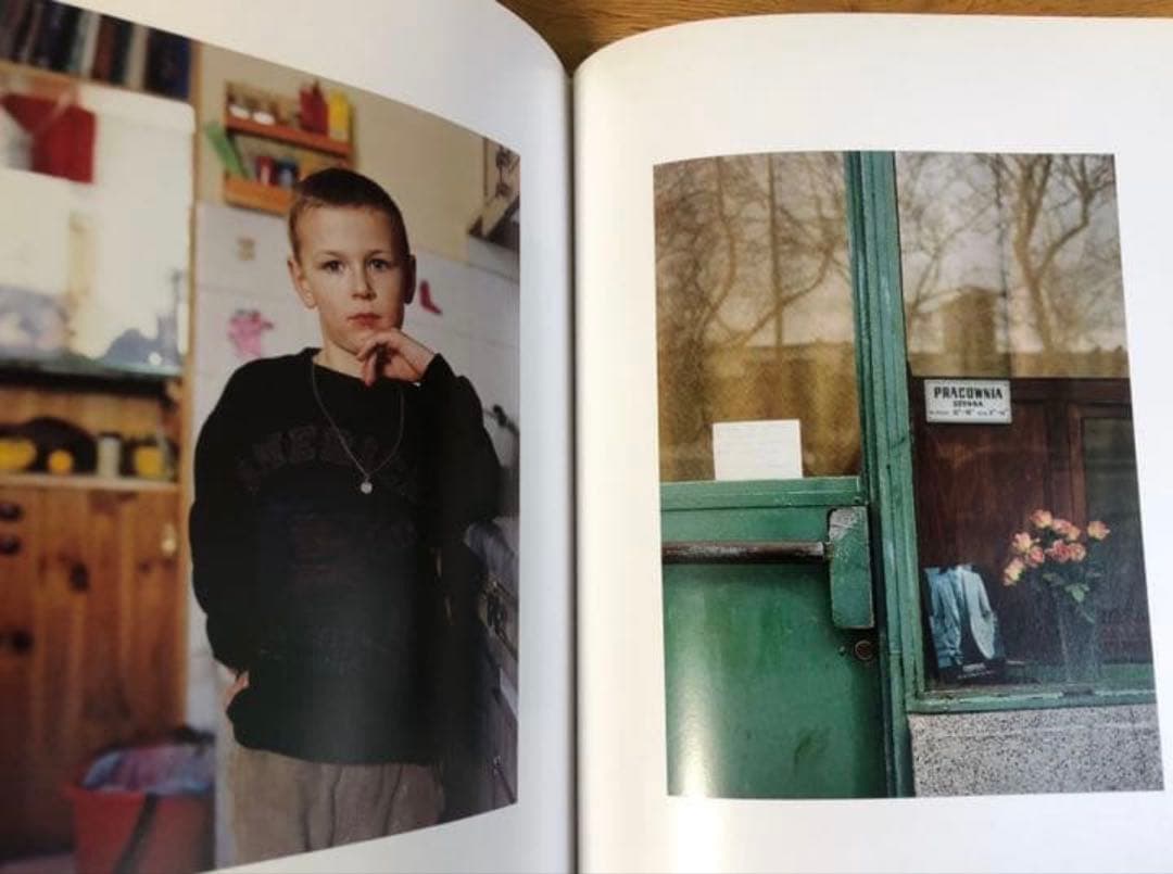 アート・デザイン・音楽 Jesus and the Cherries/Jessica Backhaus