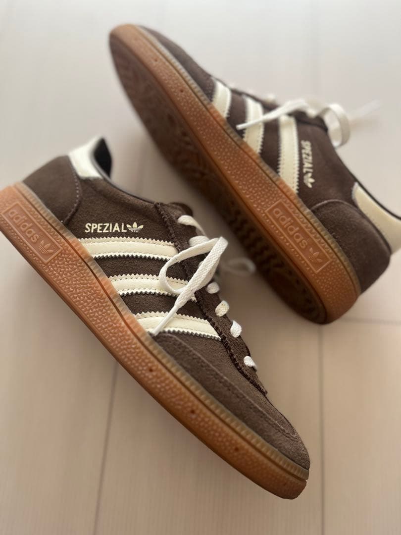 【adidas HANDBALL SPEZIAL】ブラウン　24㎝