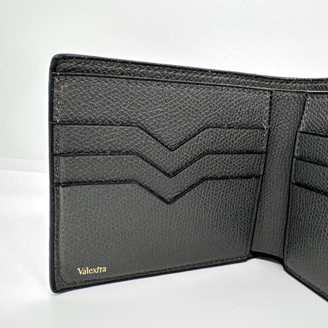 【美品】ヴァレクストラ 二つ折り財布 コンパクトウォレット ダークグレー レザー