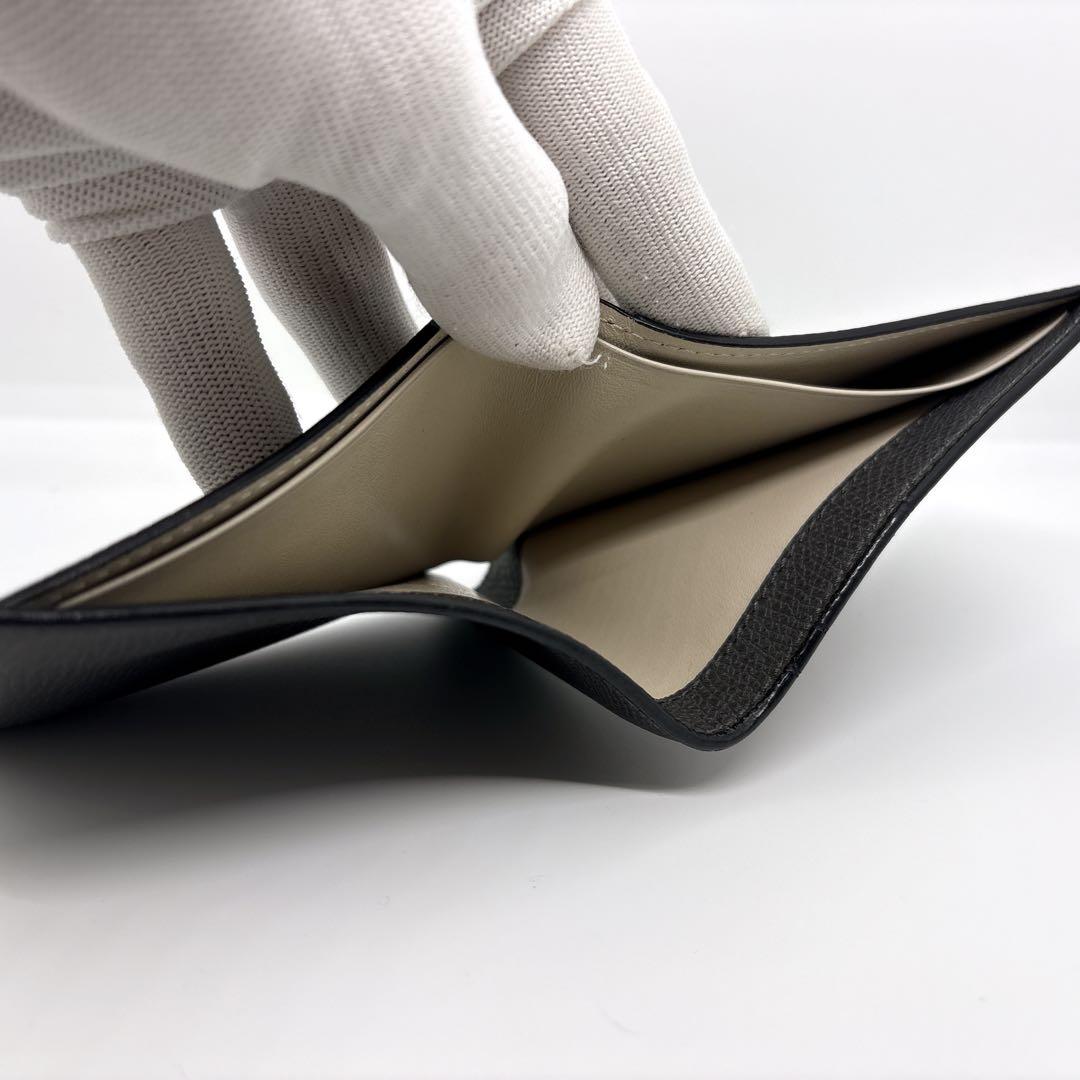 【美品】ヴァレクストラ 二つ折り財布 コンパクトウォレット ダークグレー レザー