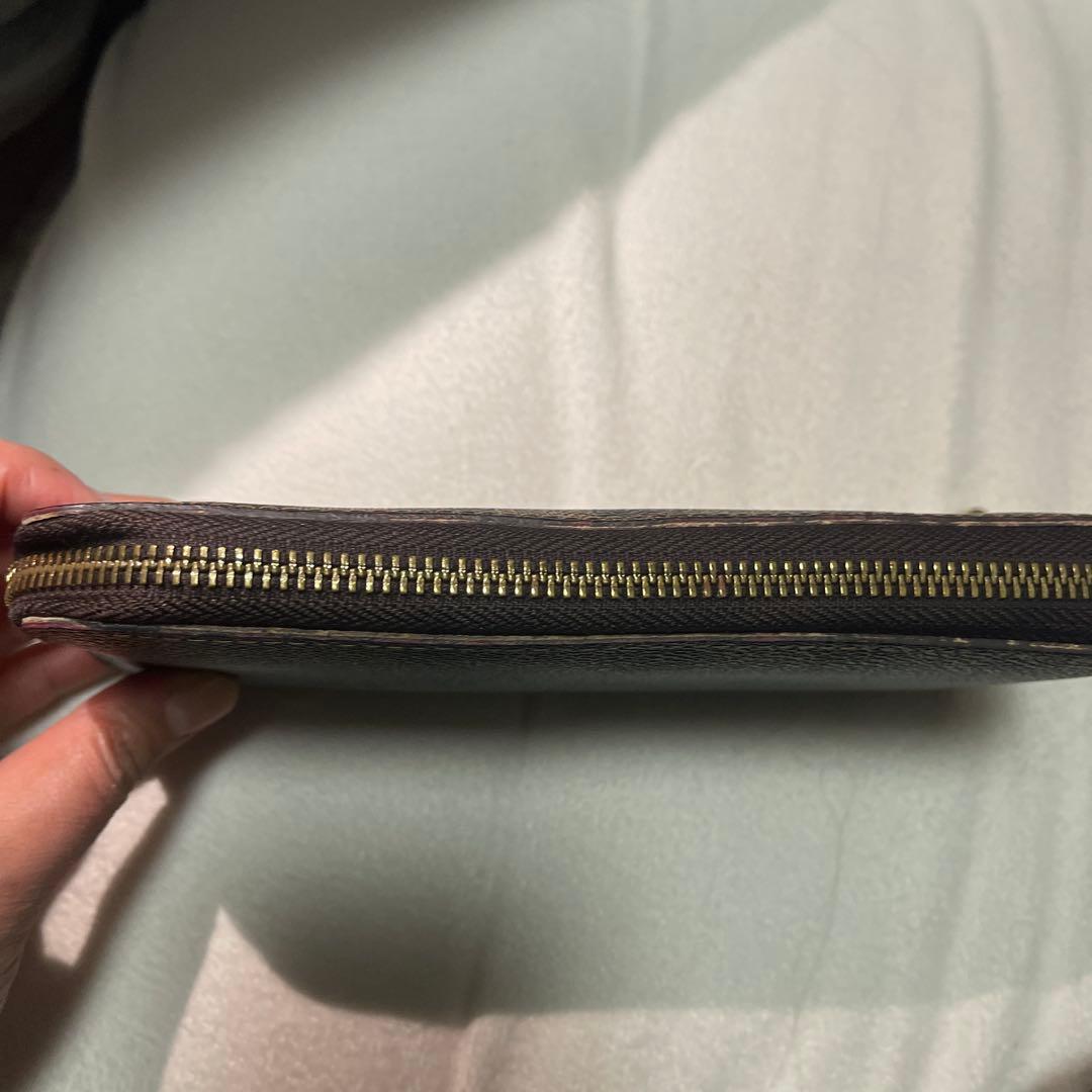 ダミエパターン 長財布 ゴールドファスナー