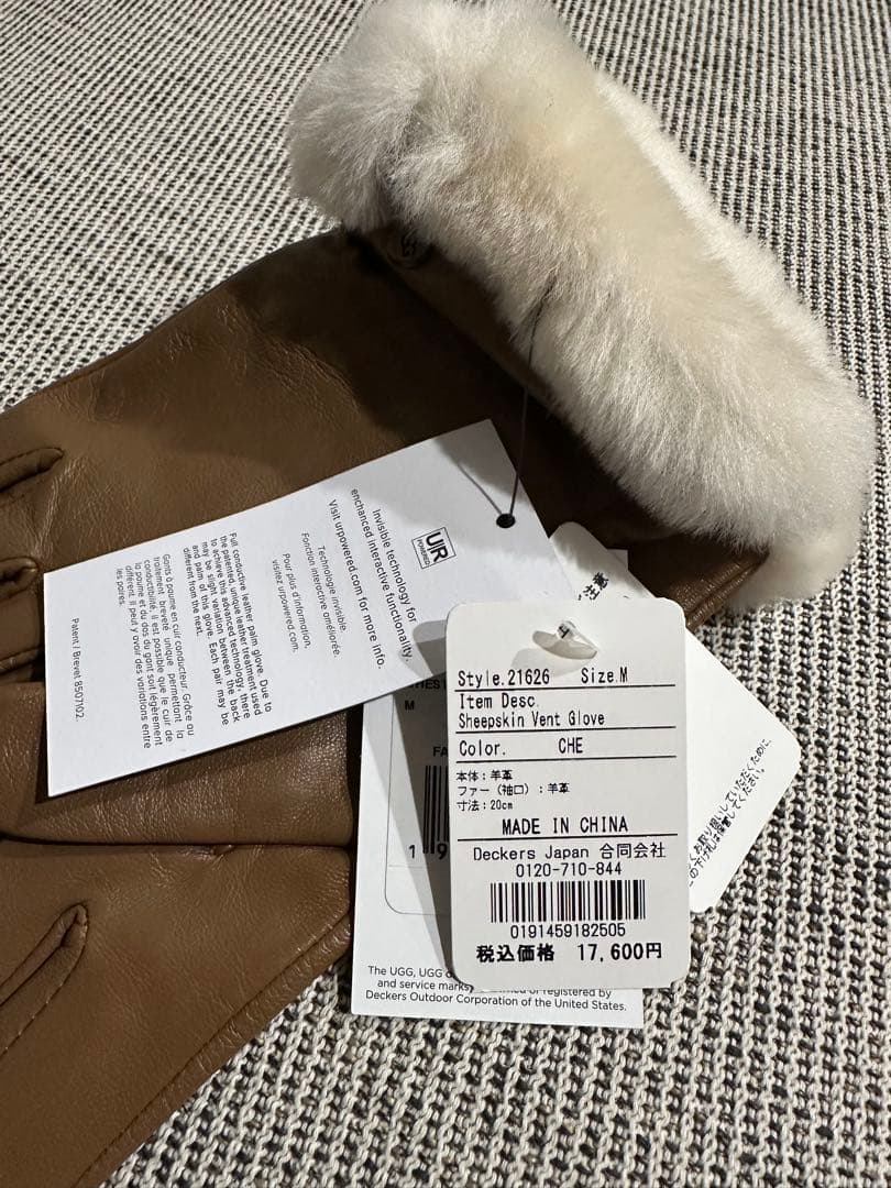 UGG 手袋Sheepskin Vent Glove