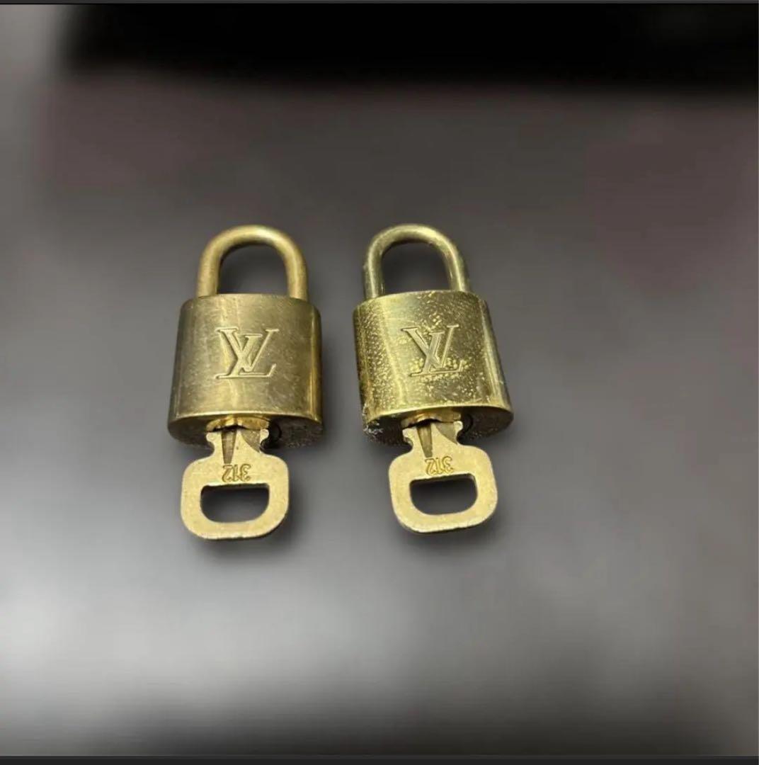 13日まで売り尽くしセール　Louis Vuitton キャリーケース