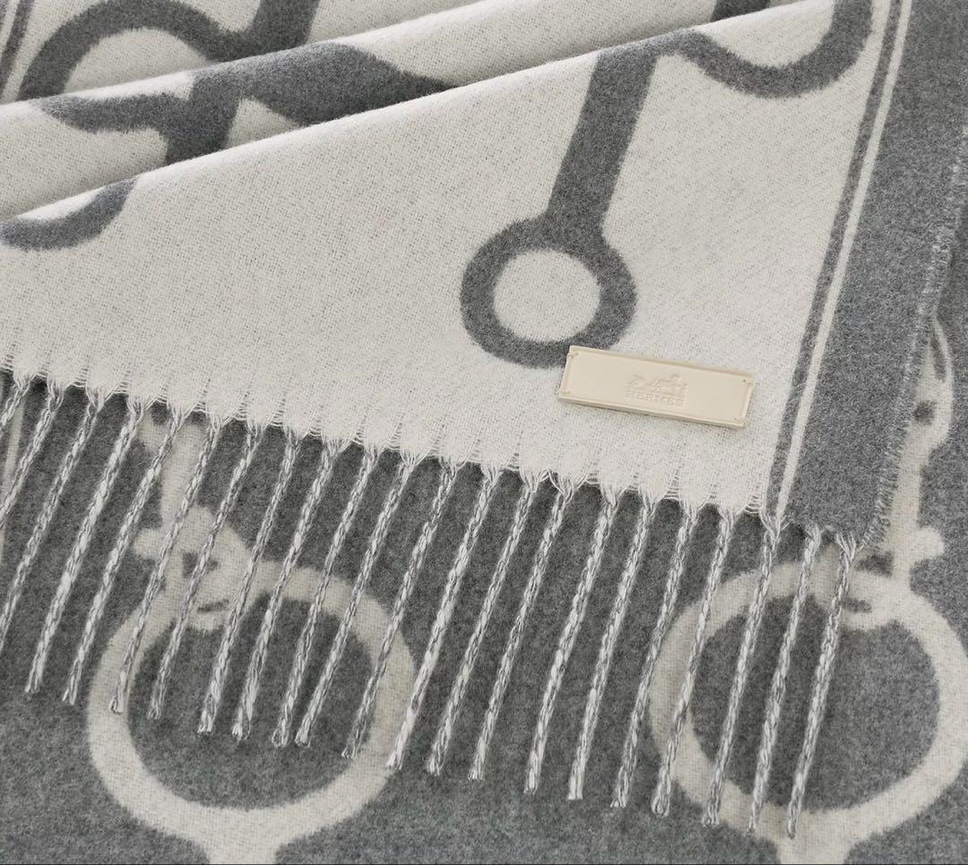 エルメスマフラー　モール　グレー色　新品未使用