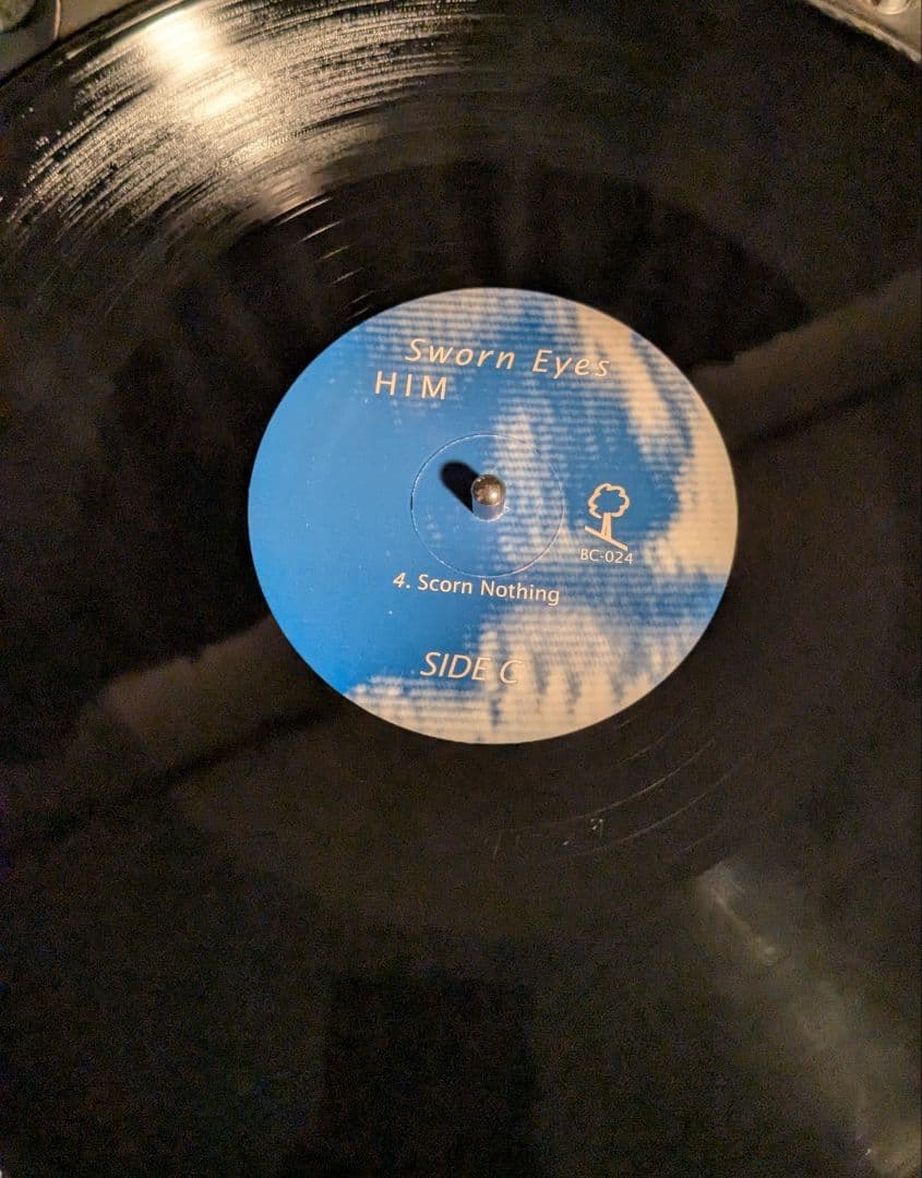 HIM Sworn Eyes レコード