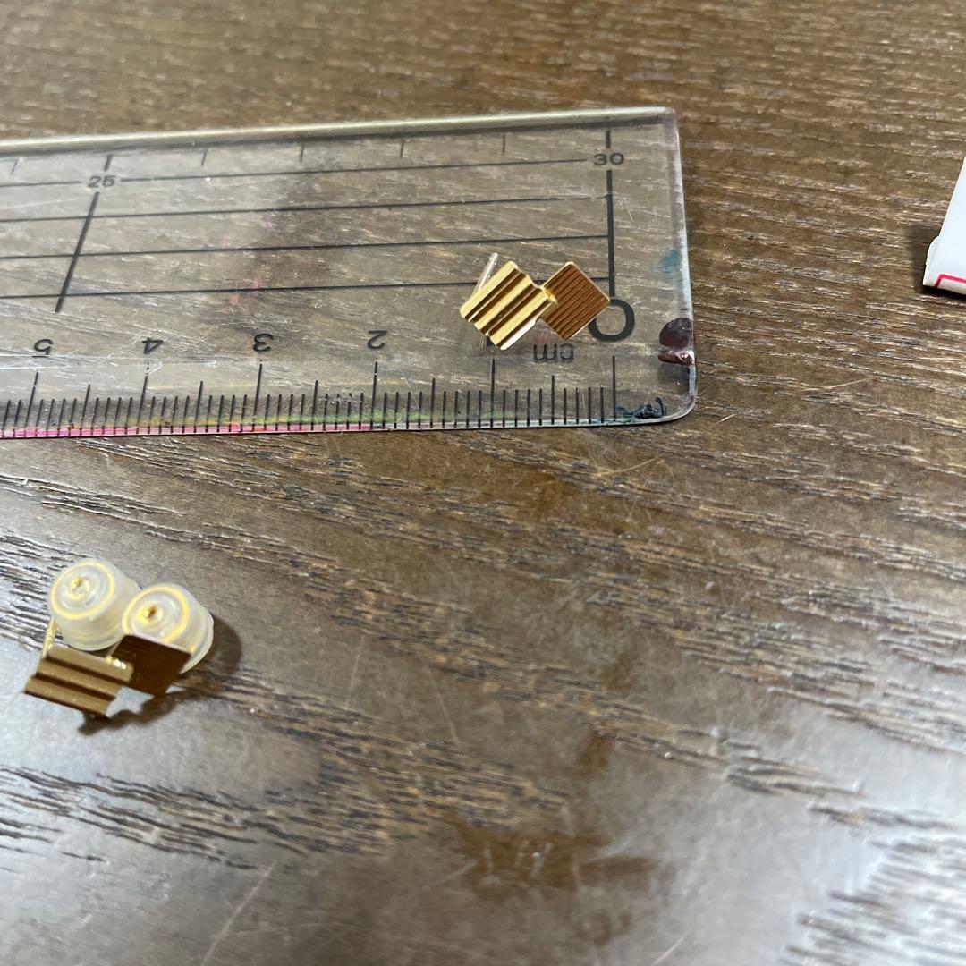 K18 ピアス　新品同様美品