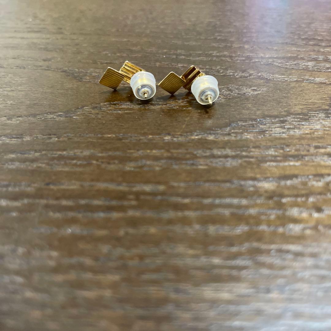 K18 ピアス　新品同様美品