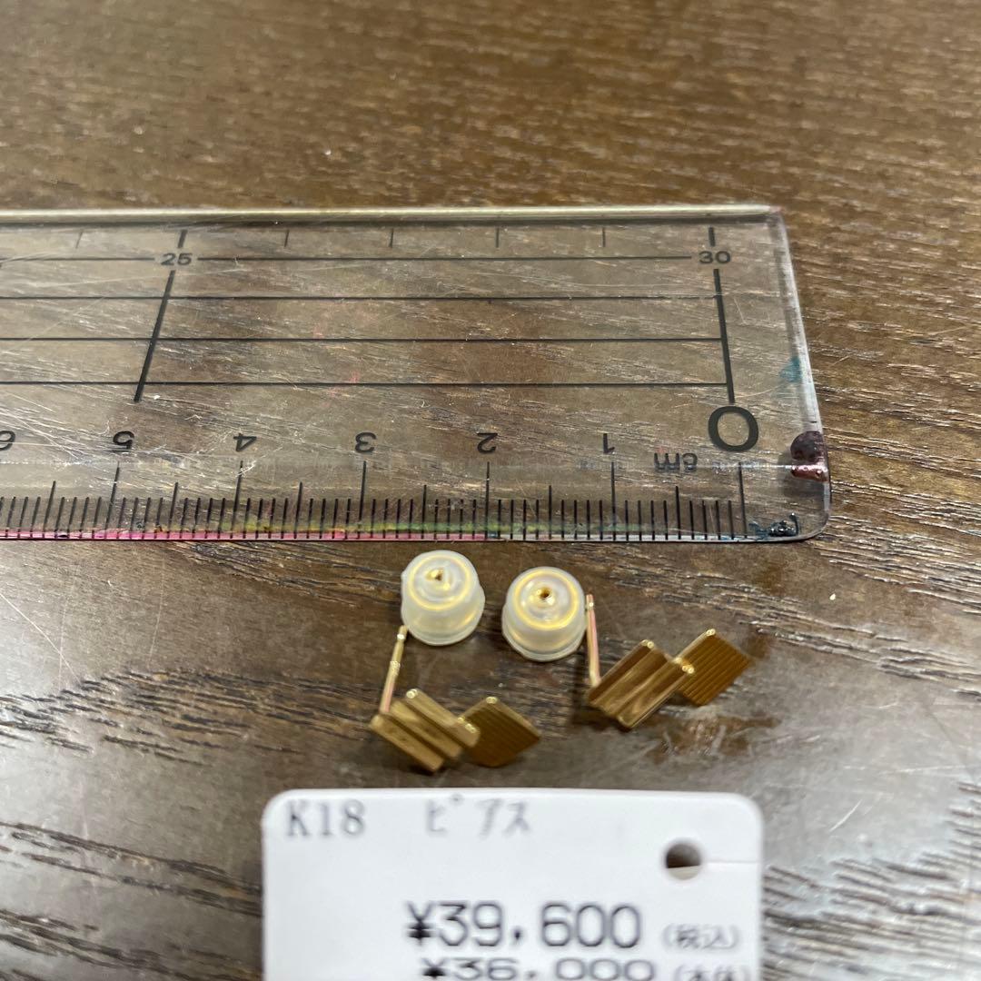 K18 ピアス　新品同様美品