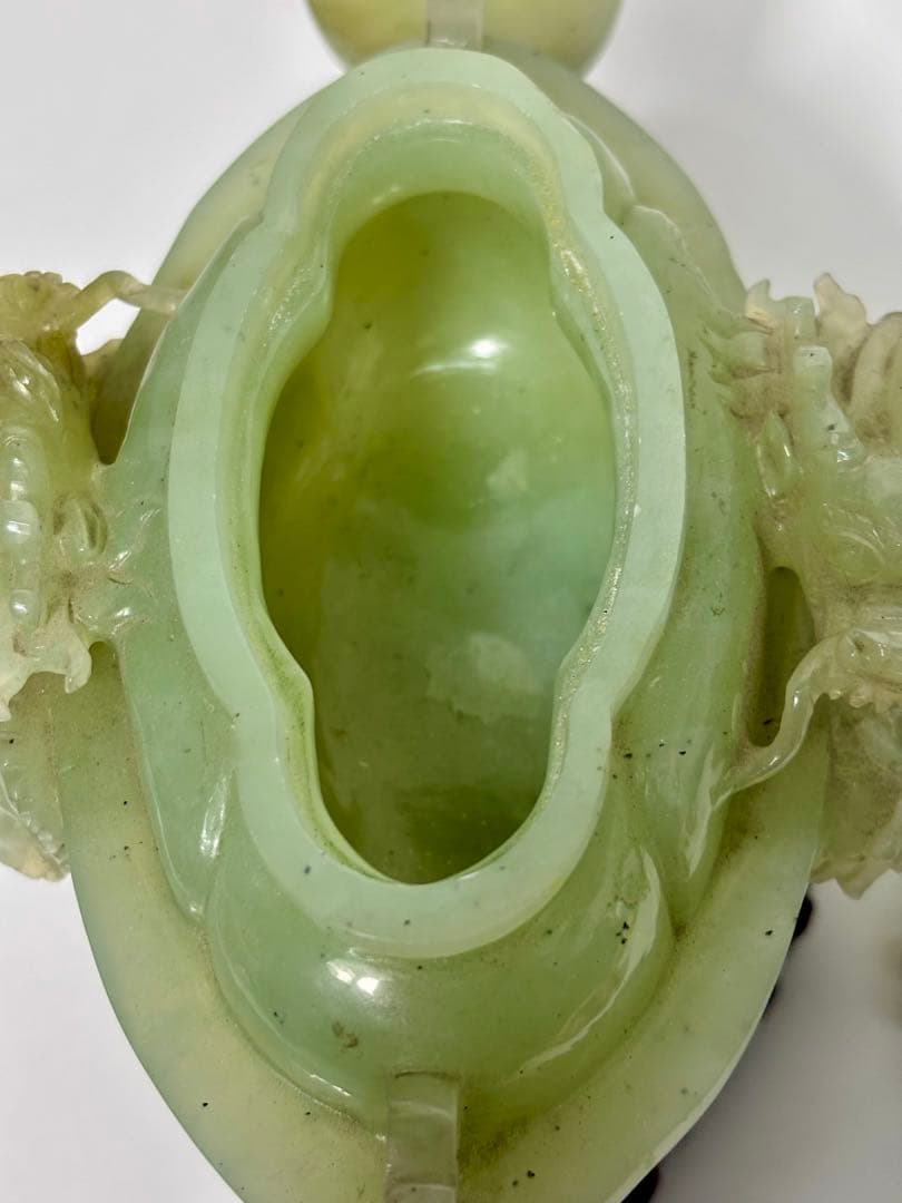く*ん様 株*I様 #ネフライト彫刻 飾壺（龍装飾・台座付）