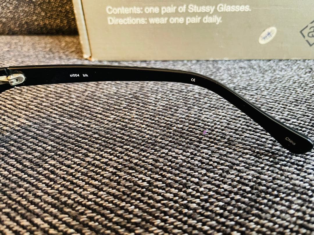 Stüssy サングラス　Jordan ブラック