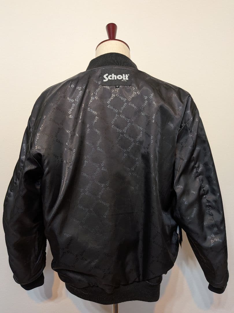 U*O様 Schott レザージャケット スタジャン（定価 79,800円）