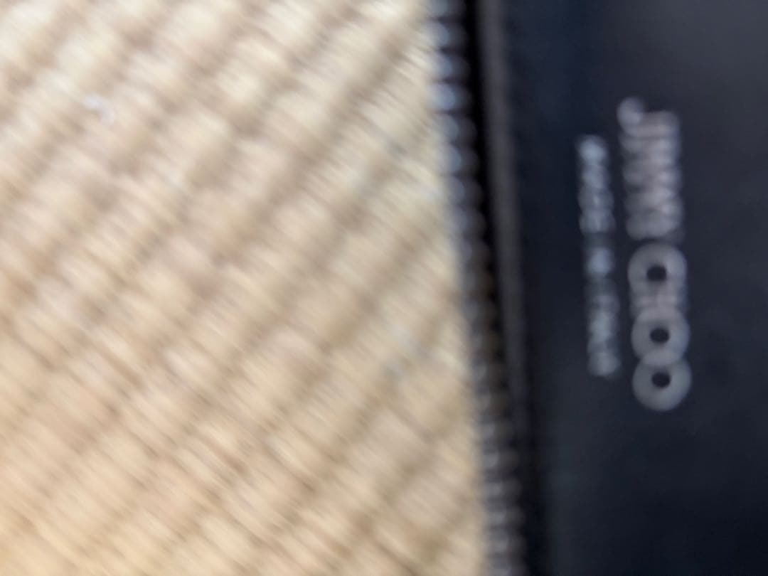 JIMMY CHOO ブラック スタースタッズ 二つ折り財布