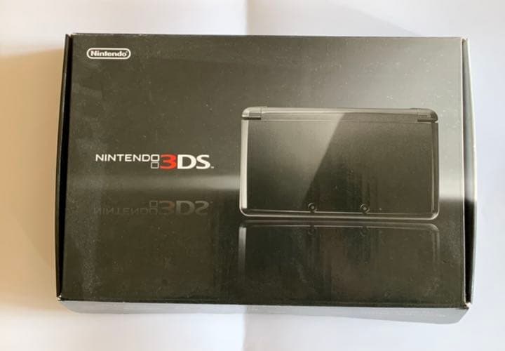 【フル装備(取説&専用箱&充電器付き)・美品】ニンテンドー3DS コスモブラック