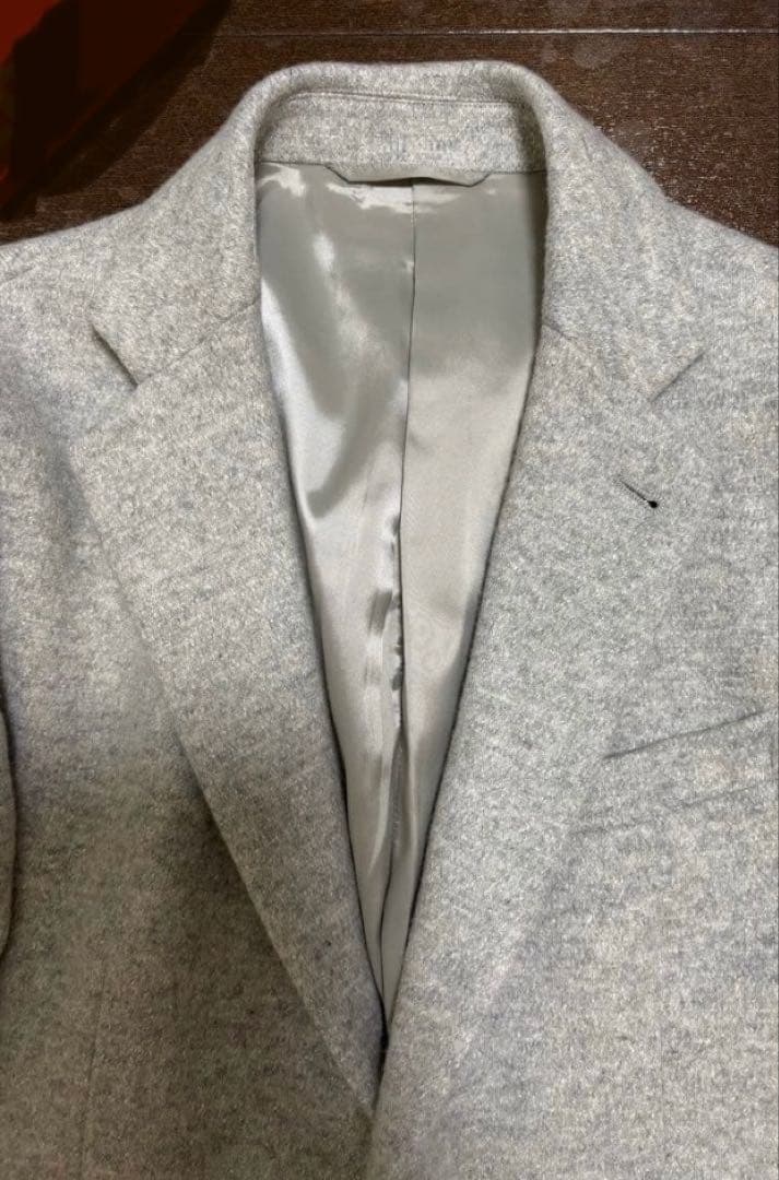 EPOCA UOMOのテーラードジャケット