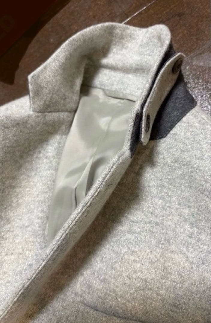 EPOCA UOMOのテーラードジャケット