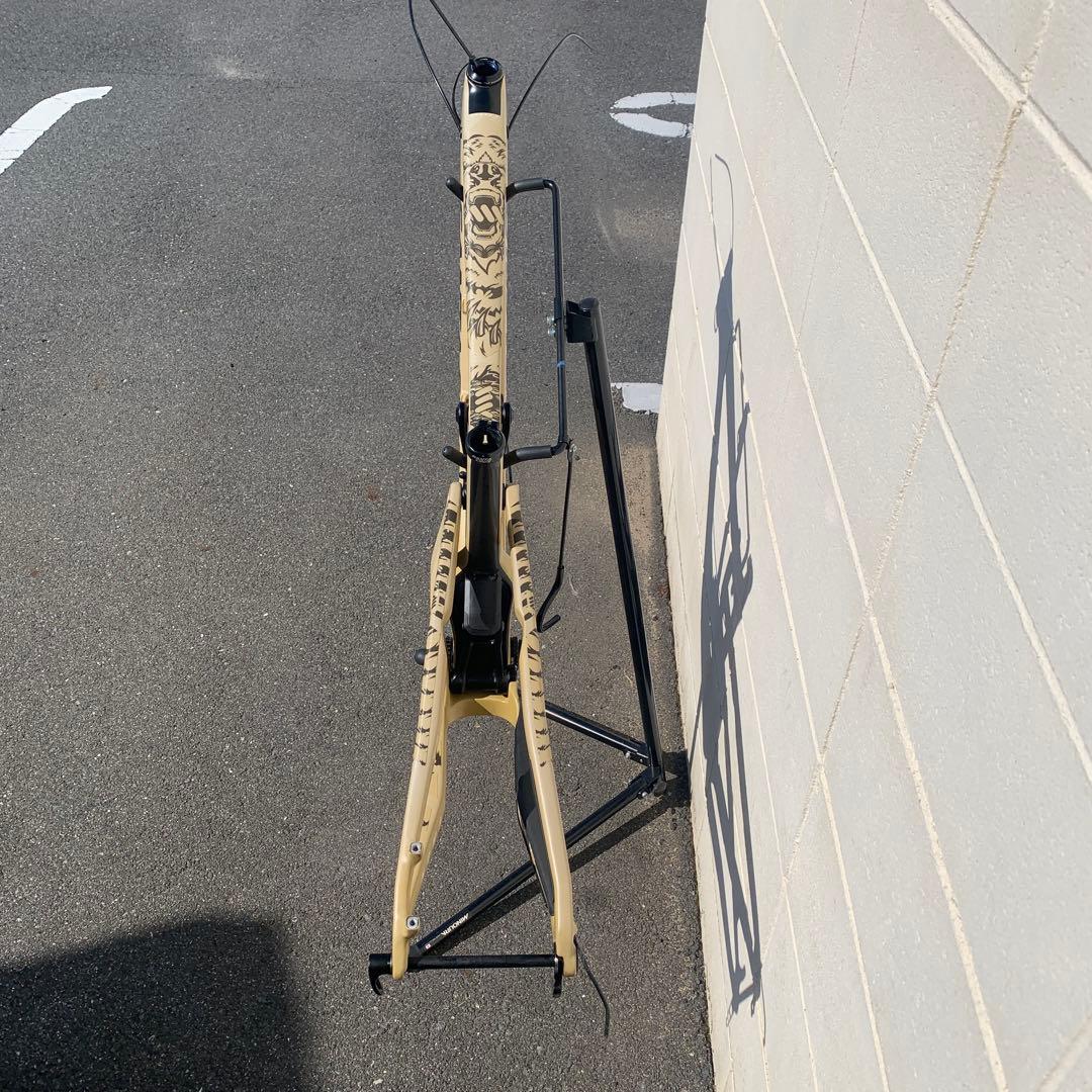 ⭐︎ ezzmoke ⭐︎ SANTACRUZ NOMAD C 2018