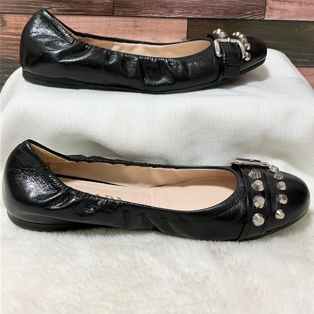 美品 PRADA バレエ シューズ 黒 36 スタッズ ベルト フラット 靴