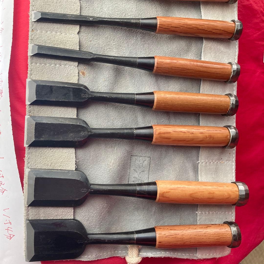 東京製　二代目左久作追入鑿　七本組