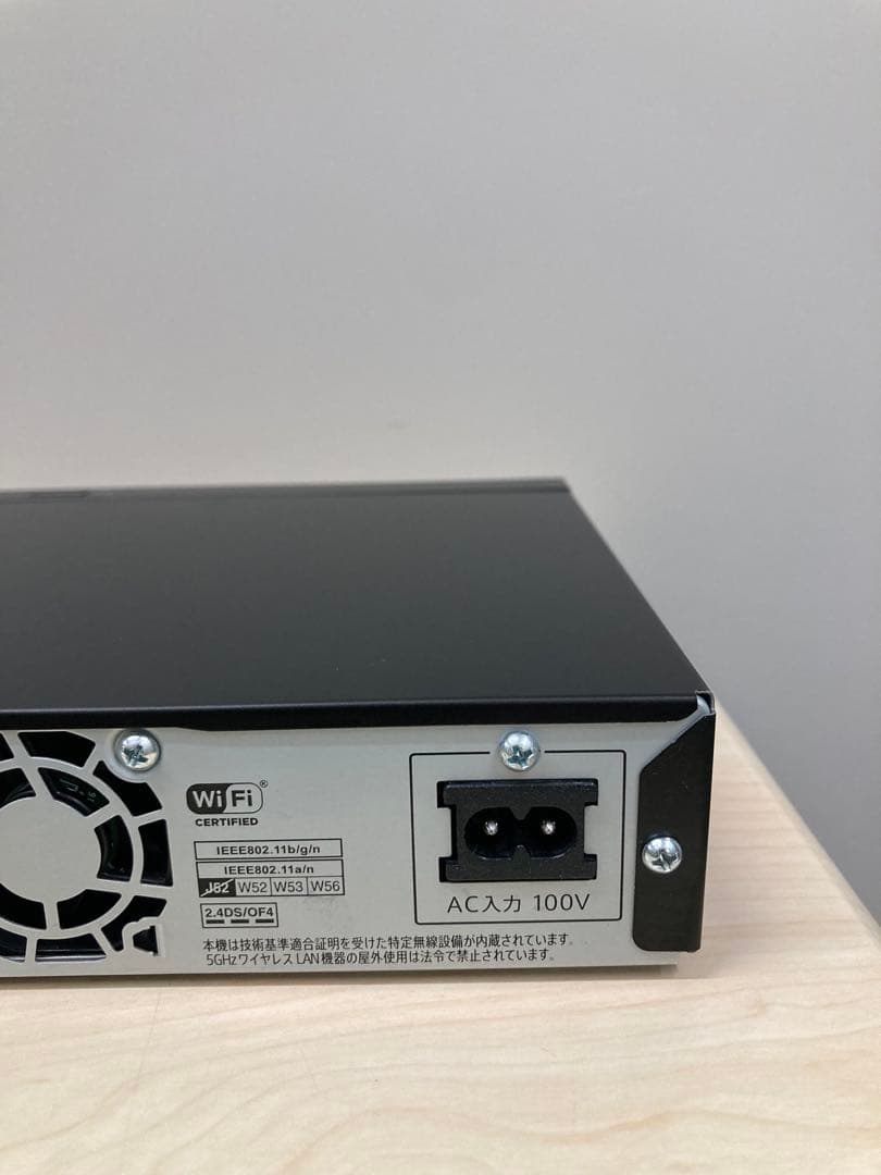 めっちゃ綺麗　1TB3チューナー　シャープ　AQUOS BD-NT 1000