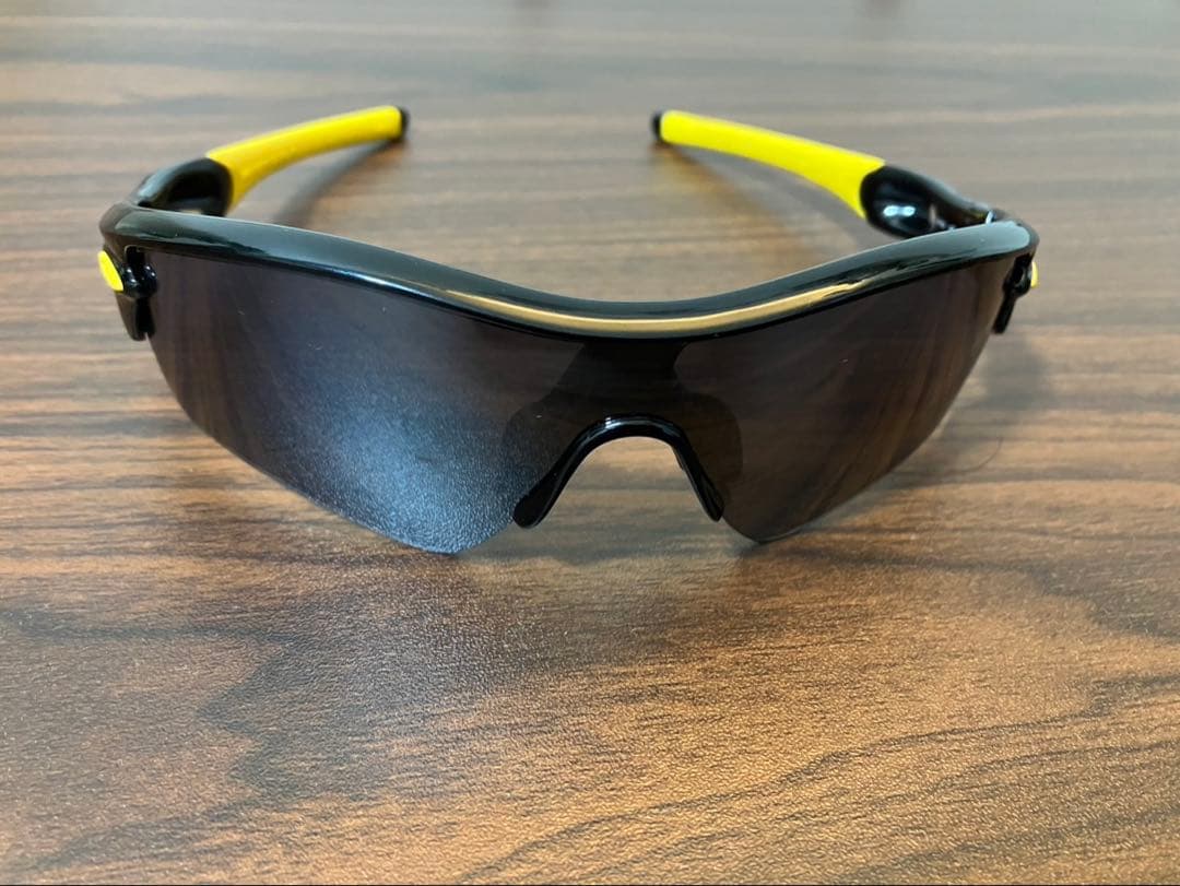 【再評】OAKLEY オークリー　サングラス　LIVESTRONGランニング