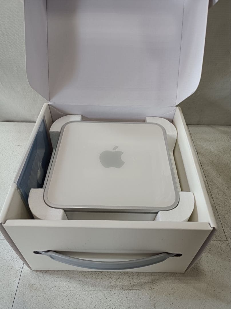 八6413【未使用品】 Apple Mac mini A1176