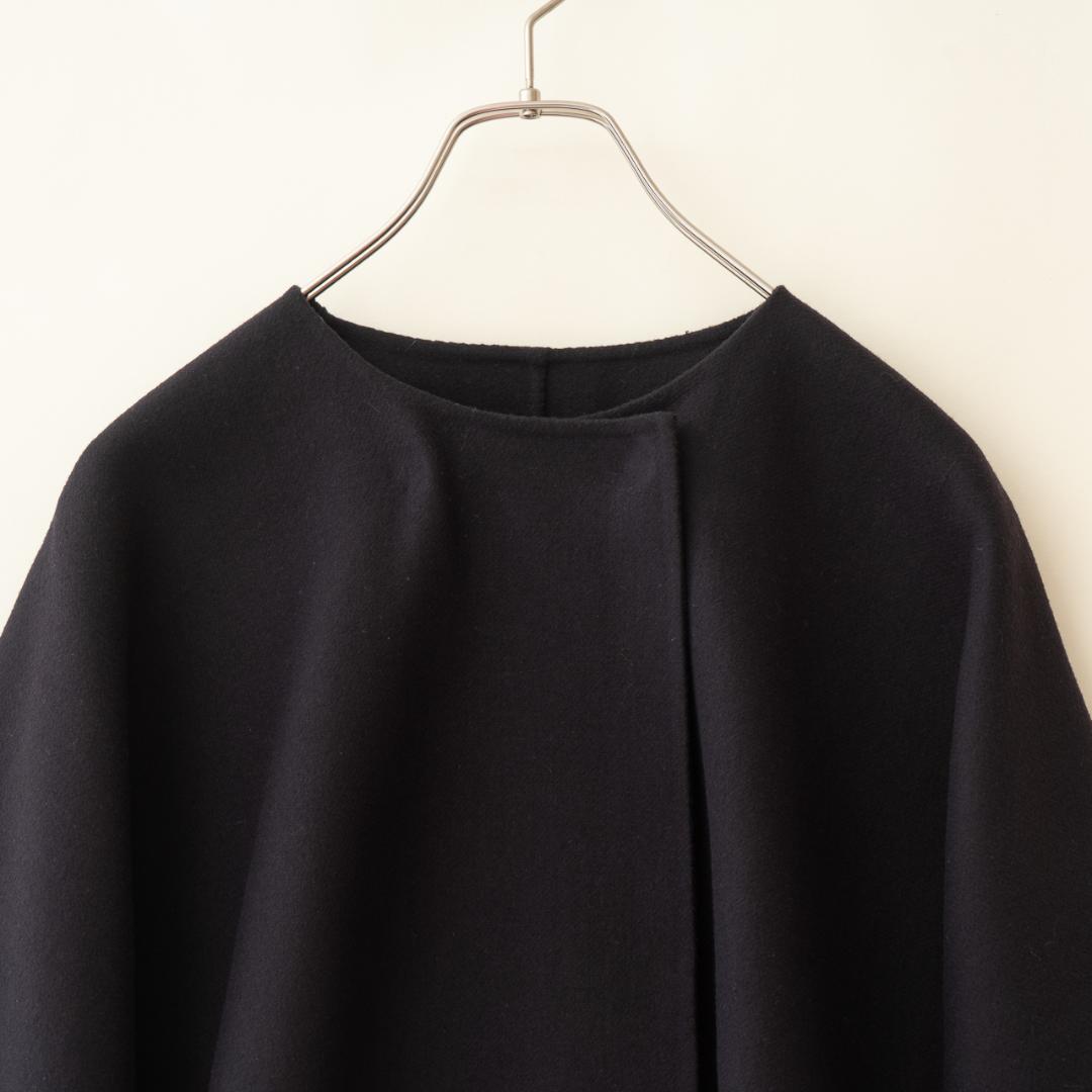 美品 ADORE アドーア ウール混 ノーカラーケープコート 黒 36