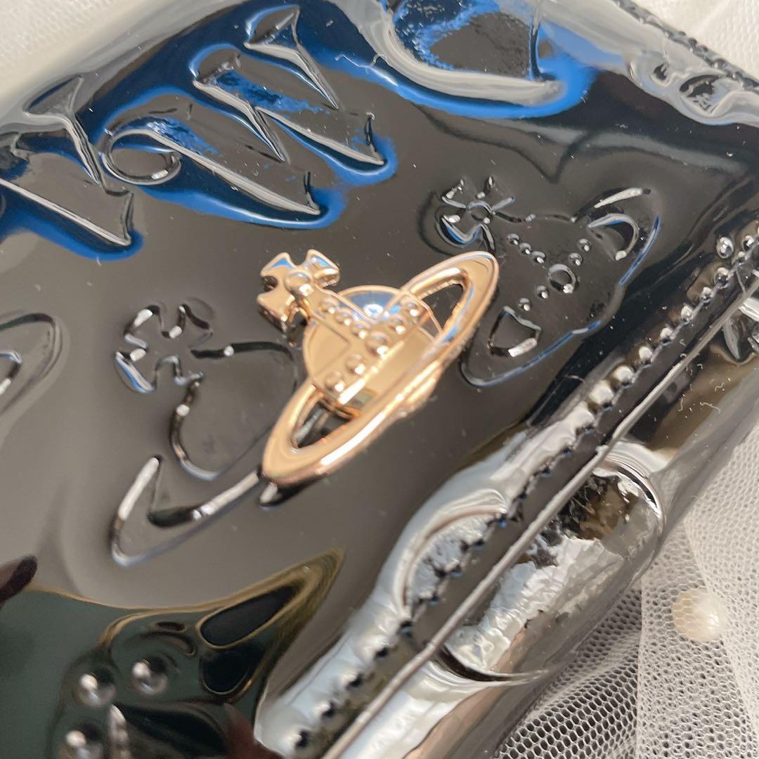 Vivienne Westwoodブラックエンボス三つ折り財布