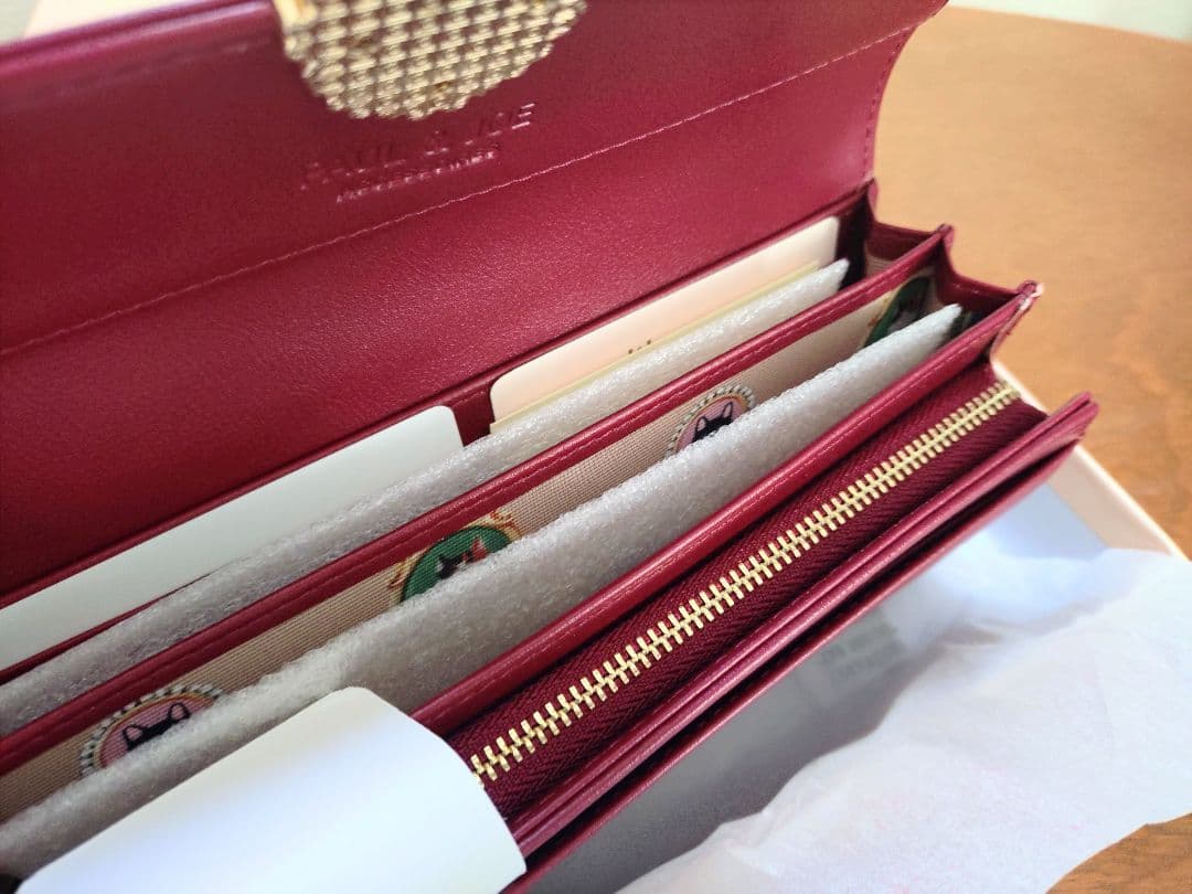 【2026年1月購入☆新品未使用】ポール＆ジョー★キャットブローチ長財布★赤