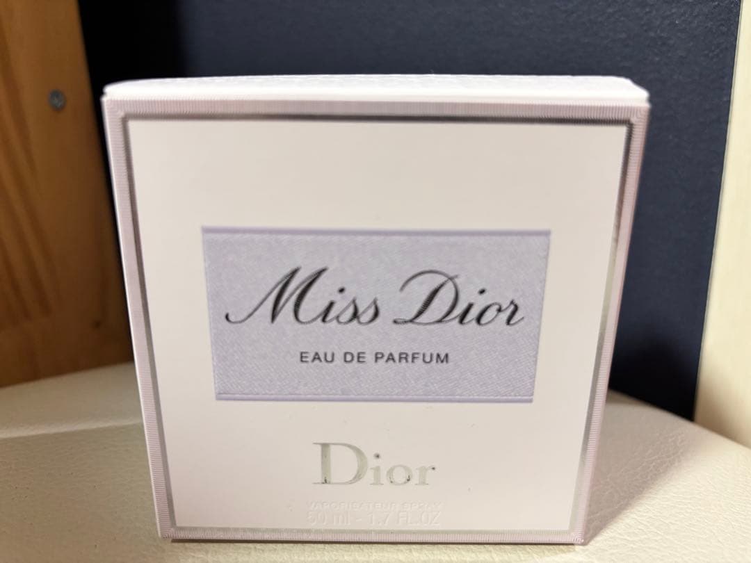 ミス ディオール オードゥ パルファン 50ml ギフトバッグ付き