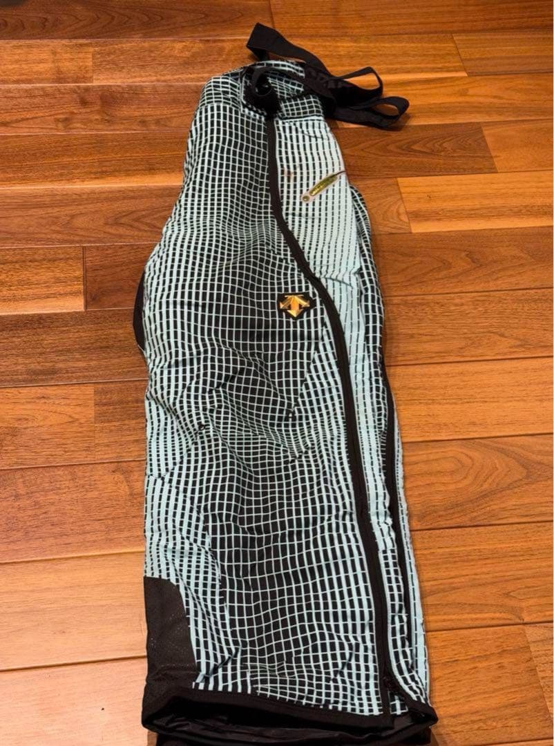 DESCENTE デサントメイト　スキーウェア　上下　スノーウェア限定セール中