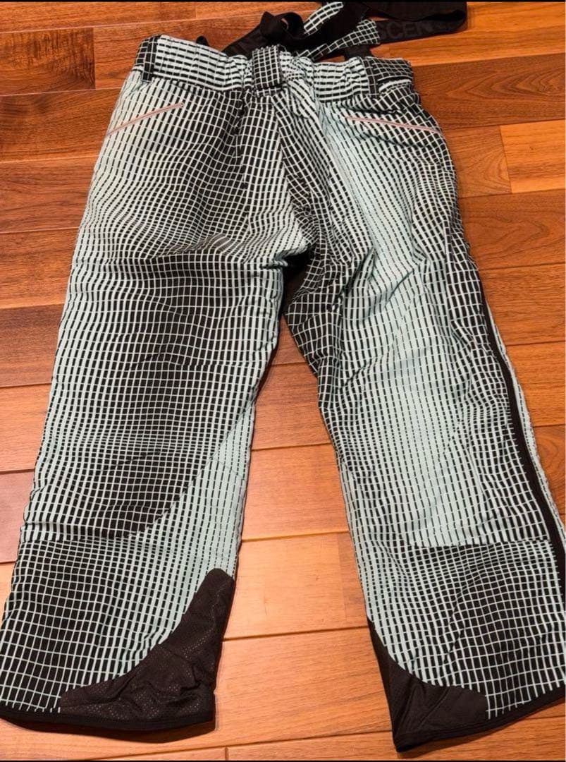 DESCENTE デサントメイト　スキーウェア　上下　スノーウェア限定セール中