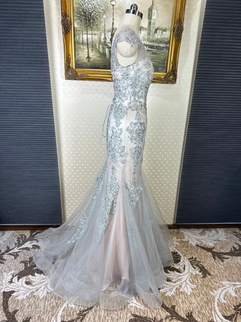 シルバー ベージュビーズ刺繍 フィット＆フレアドレス