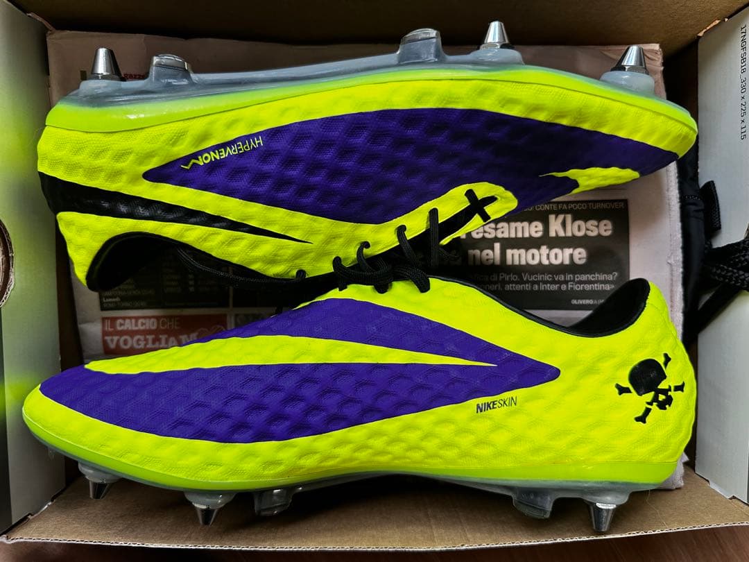ハイパーヴェノム sg ナイキ サッカースパイク