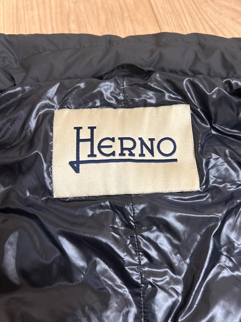 ヘルノダウンベスト