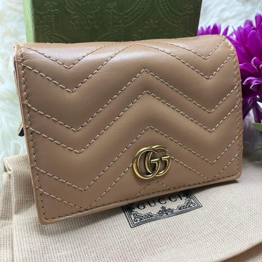 極美品 現行✨グッチ 折り財布 マーモント キルティング レザー ベージュ