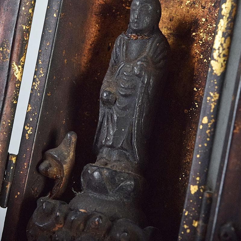 金嶺(かなみね) 仏教美術　木彫　仏像　豆仏　懐中仏　厨子付　C　8901