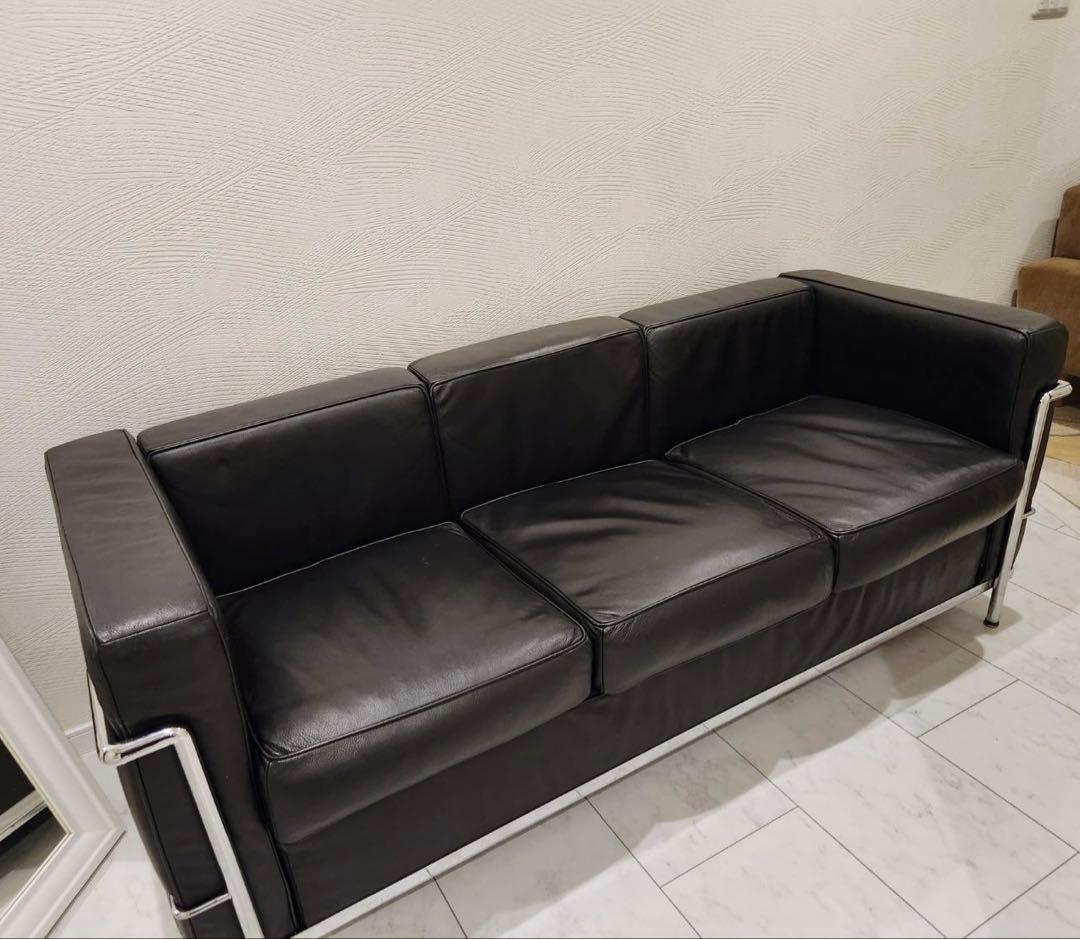 IDC大塚家具　 Le Corbusierル・コルビュジエ　LC2本革3Pソファ