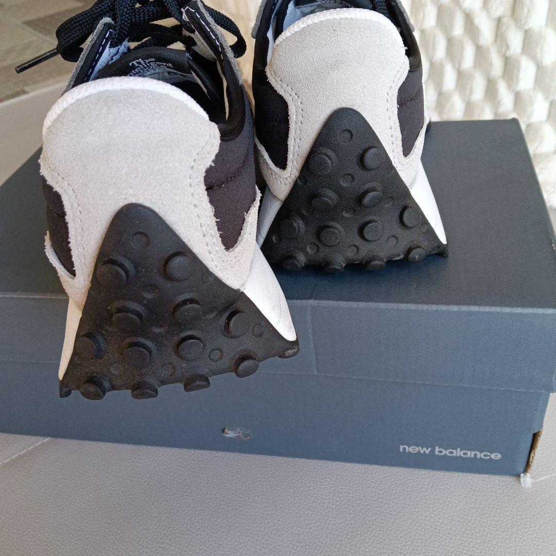 ニューバランススニーカー　MS327 23.5cm　ブラック