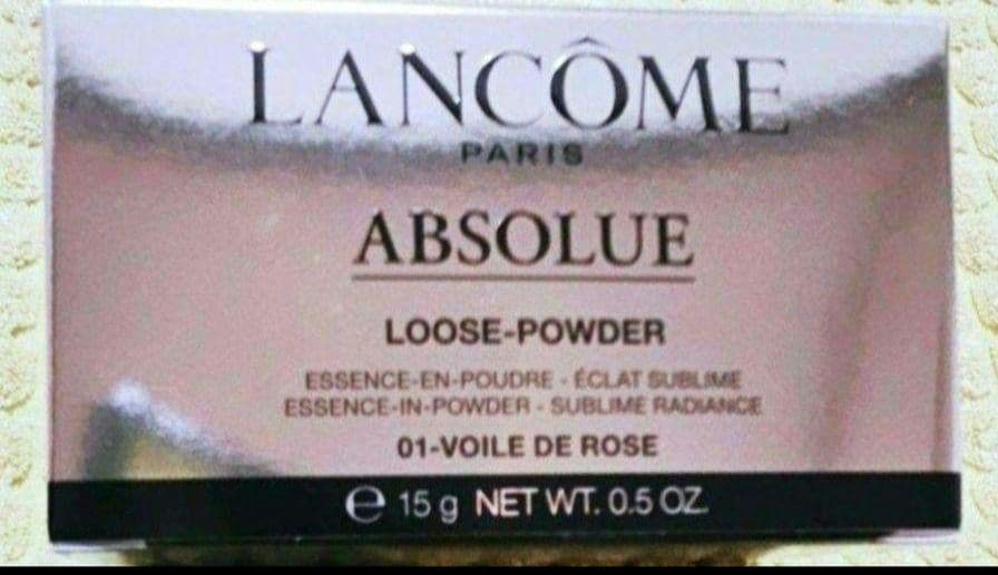 ★LANCOMEアプソリュ　エッセンスインパウダー01★