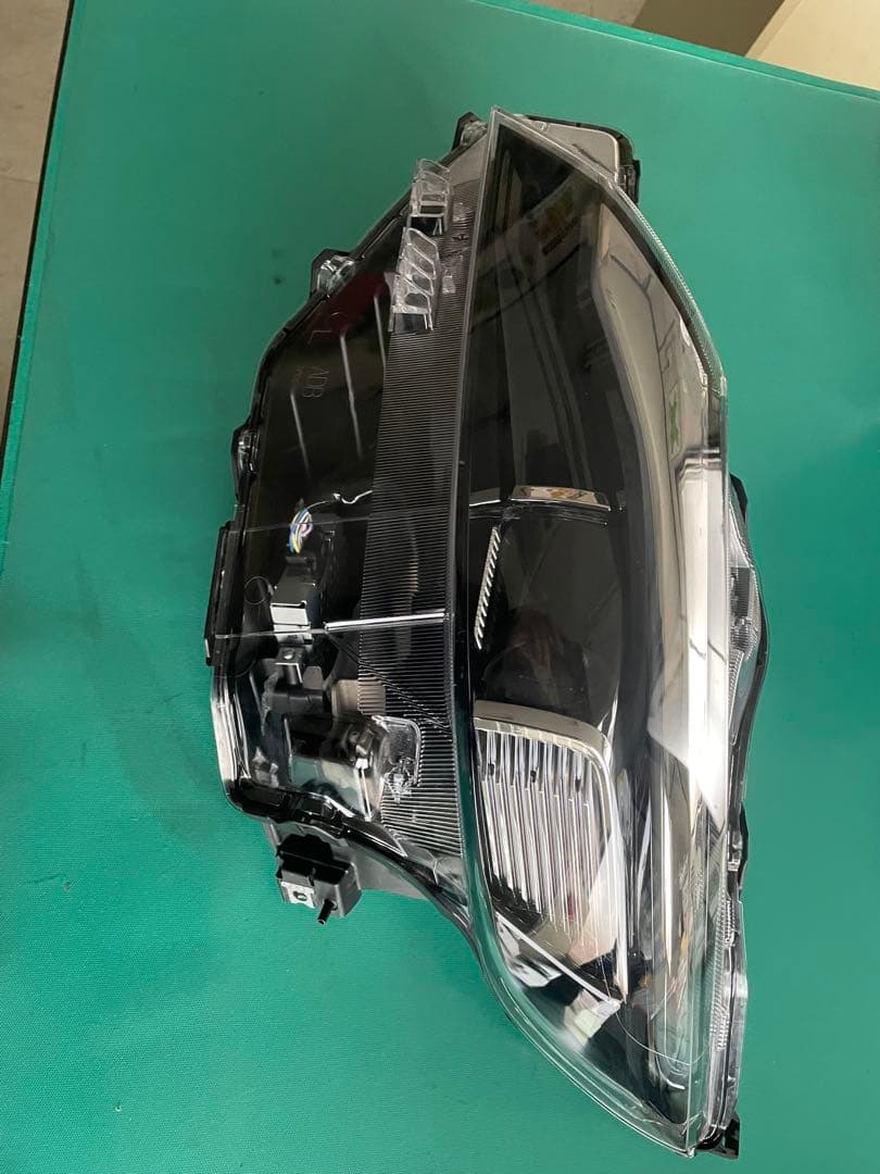 日産　ルークス　左ヘッドライト