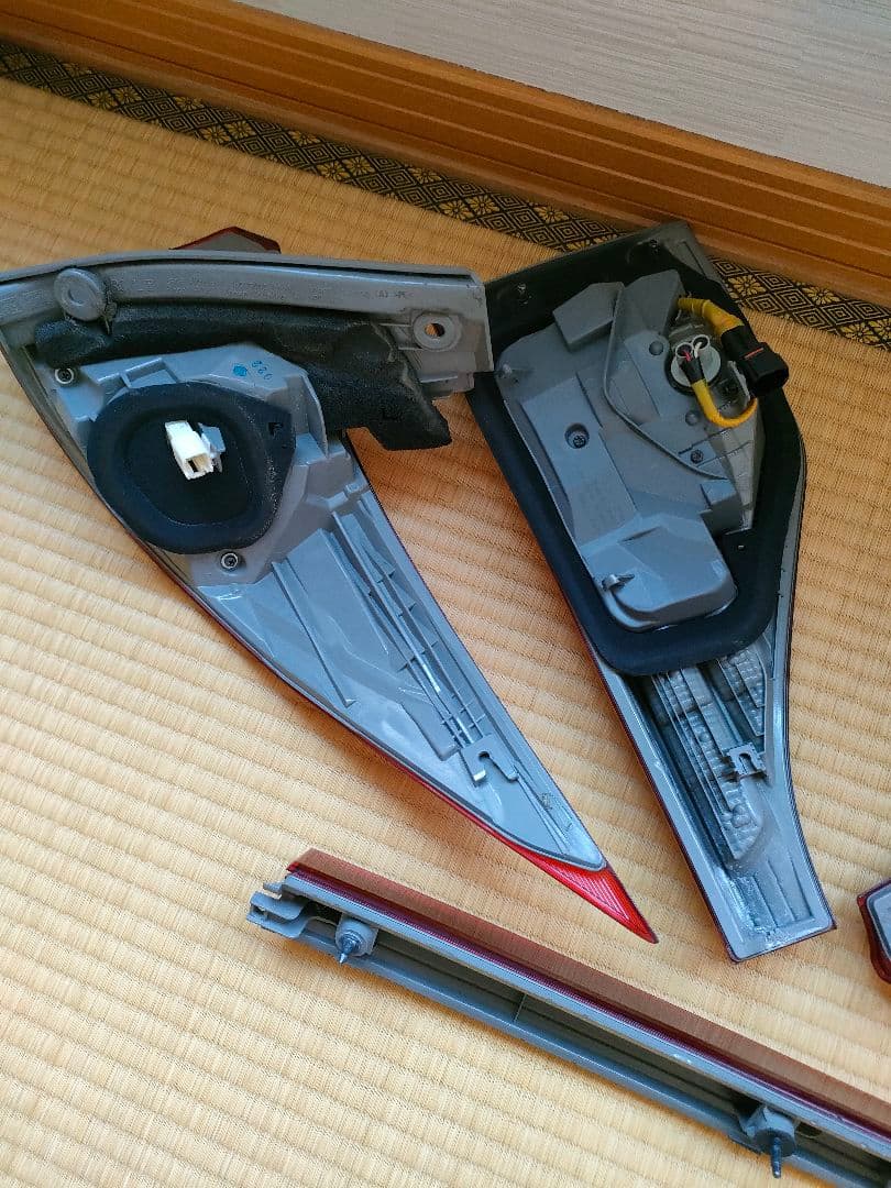 エスティマ50中期テールランプ 5点セット 赤