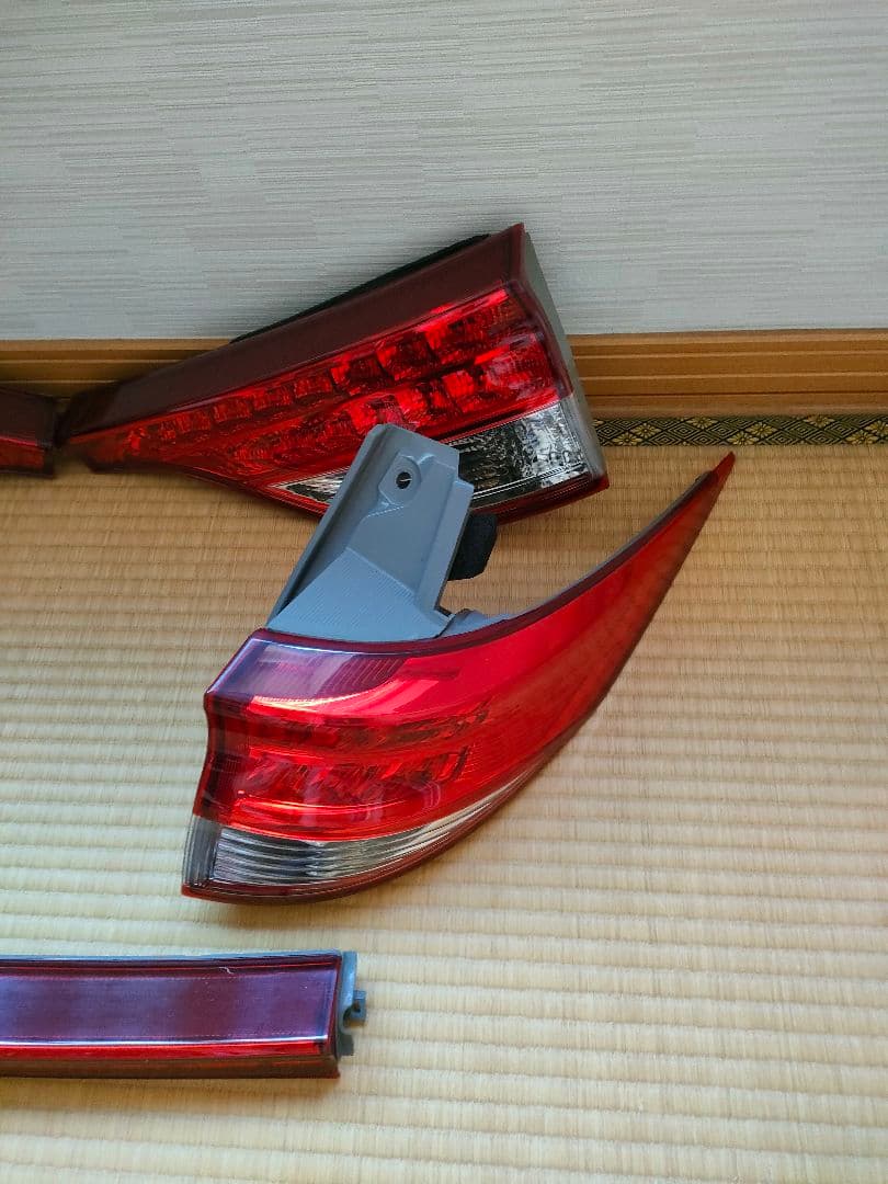 エスティマ50中期テールランプ 5点セット 赤