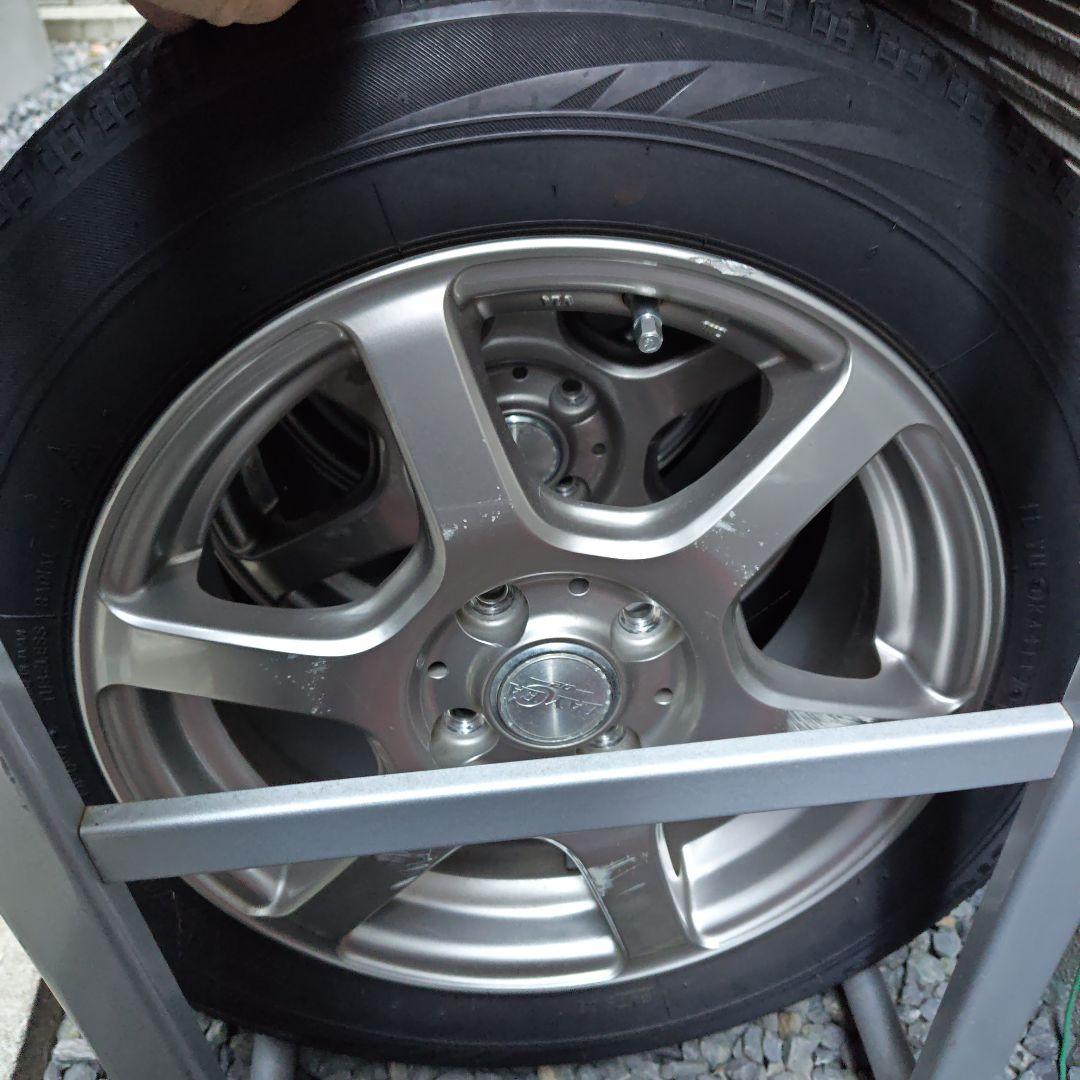 ルーミー付けたスタッドレスタイヤ　4本　175/65R15