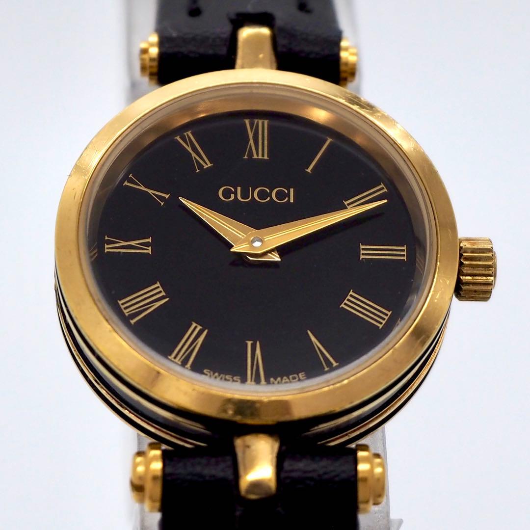 446 稼働 GUCCI 時計　レディース　サイドライン　ブラック　ローマン文字