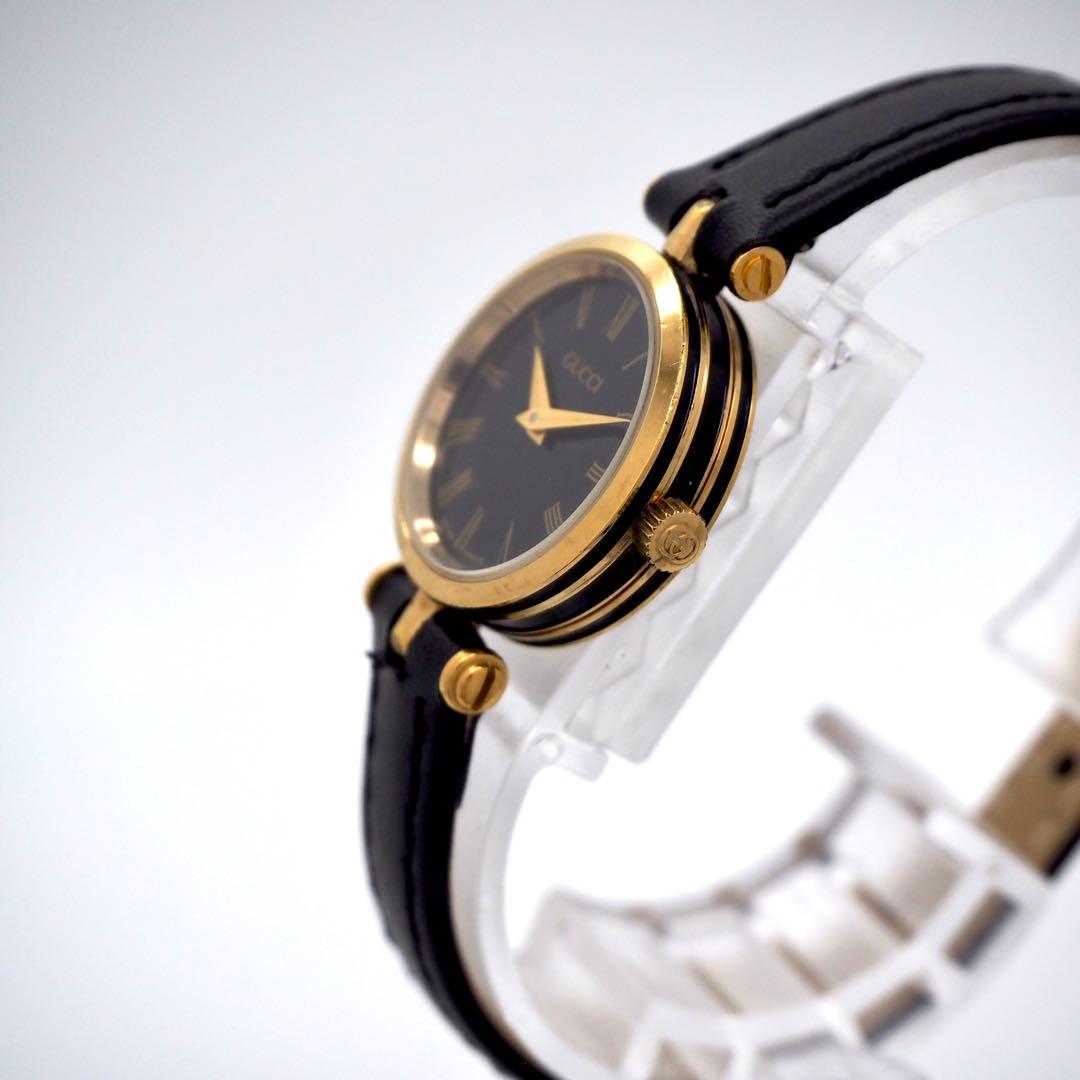 446 稼働 GUCCI 時計　レディース　サイドライン　ブラック　ローマン文字