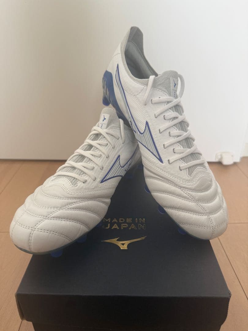 ミズノ モレリア NEO 3 β JAPAN(ホワイト×ブルー)限定足
