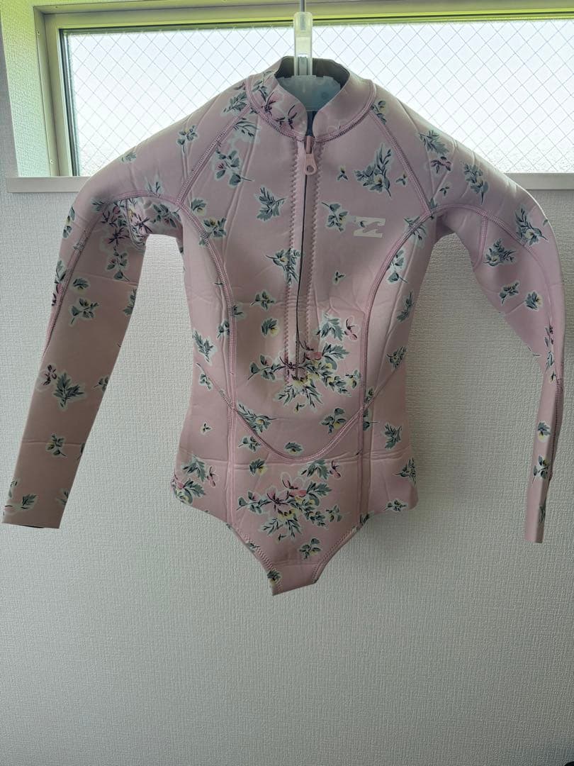 billabong ビラボン　ロンスプ　2mm ピンク　小花柄