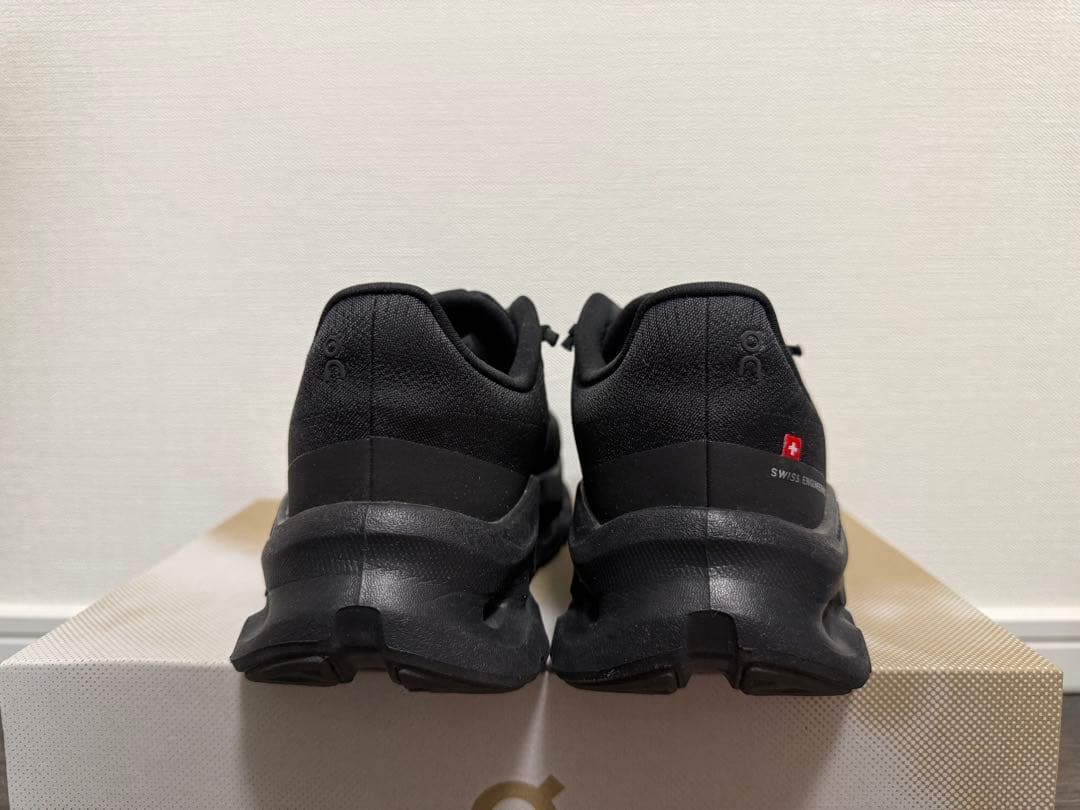 【美品】on Cloudtilt 22.5cm ブラック