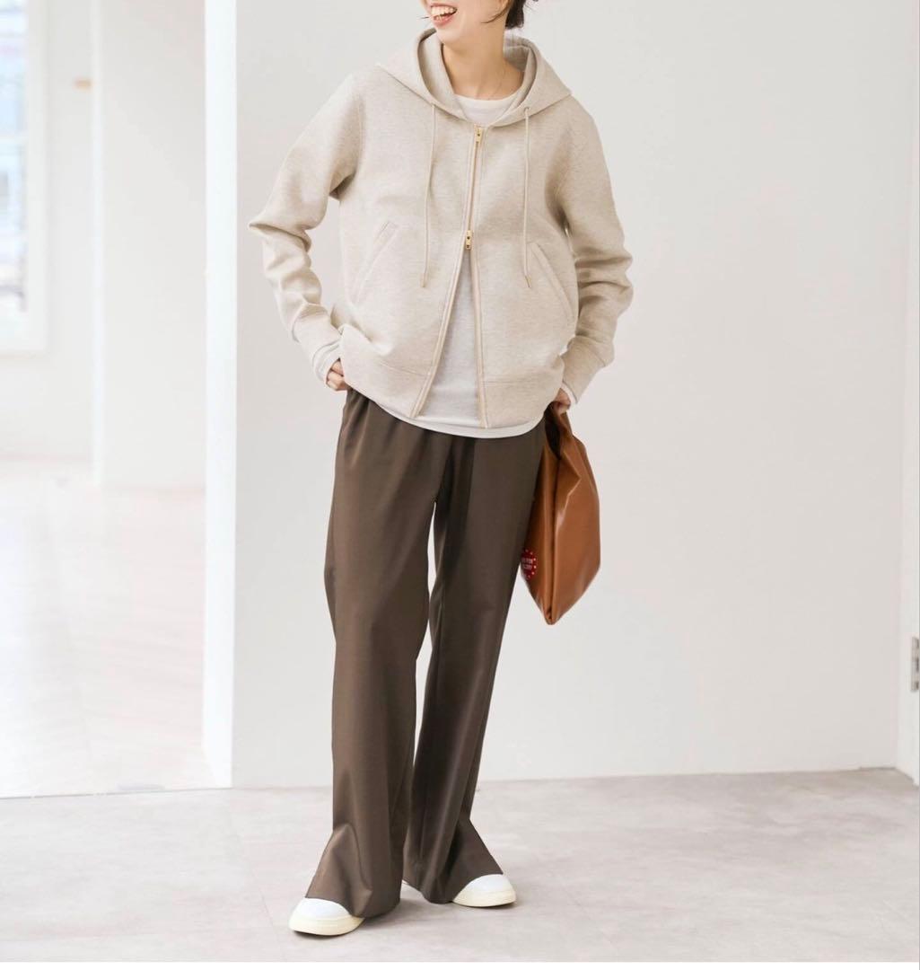 新品 【Spick and Span】ストレッチジップフードパーカー ホワイトA