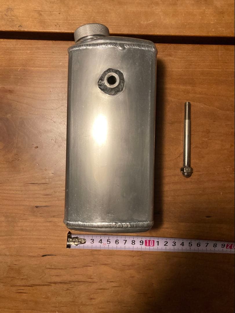 バイク　ガソリン携行缶　アルミ製　容量33oz（約1ℓ）長方形　HD ハーレー